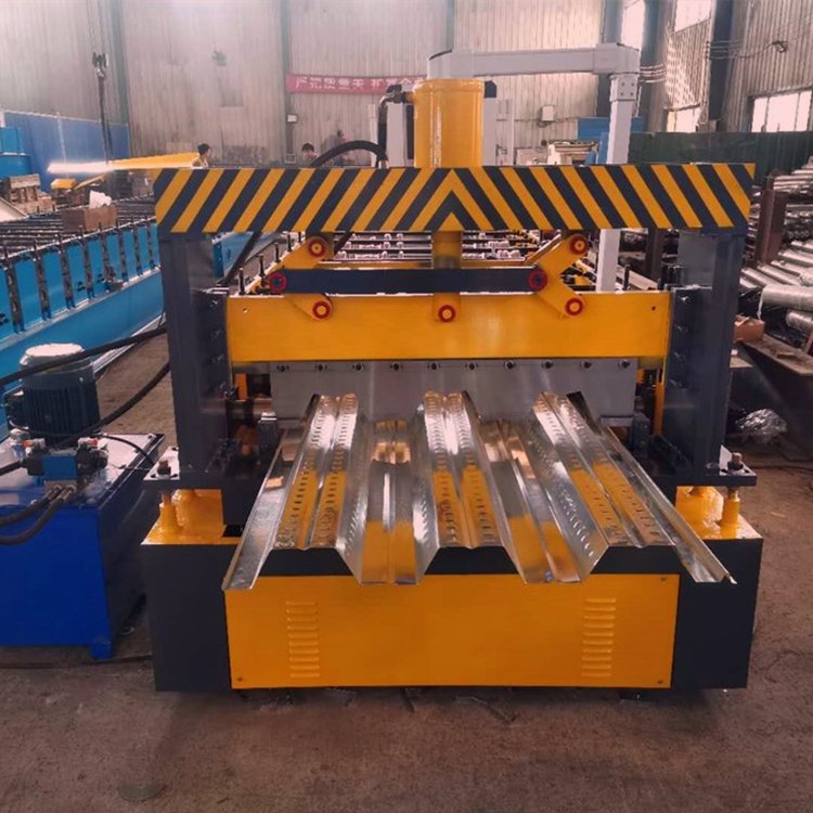 750型楼承板压瓦机