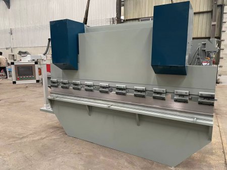 2M轻型数控液压折弯机