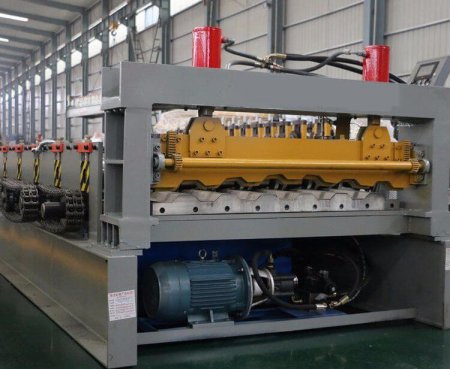 1158型汽车箱板成型机